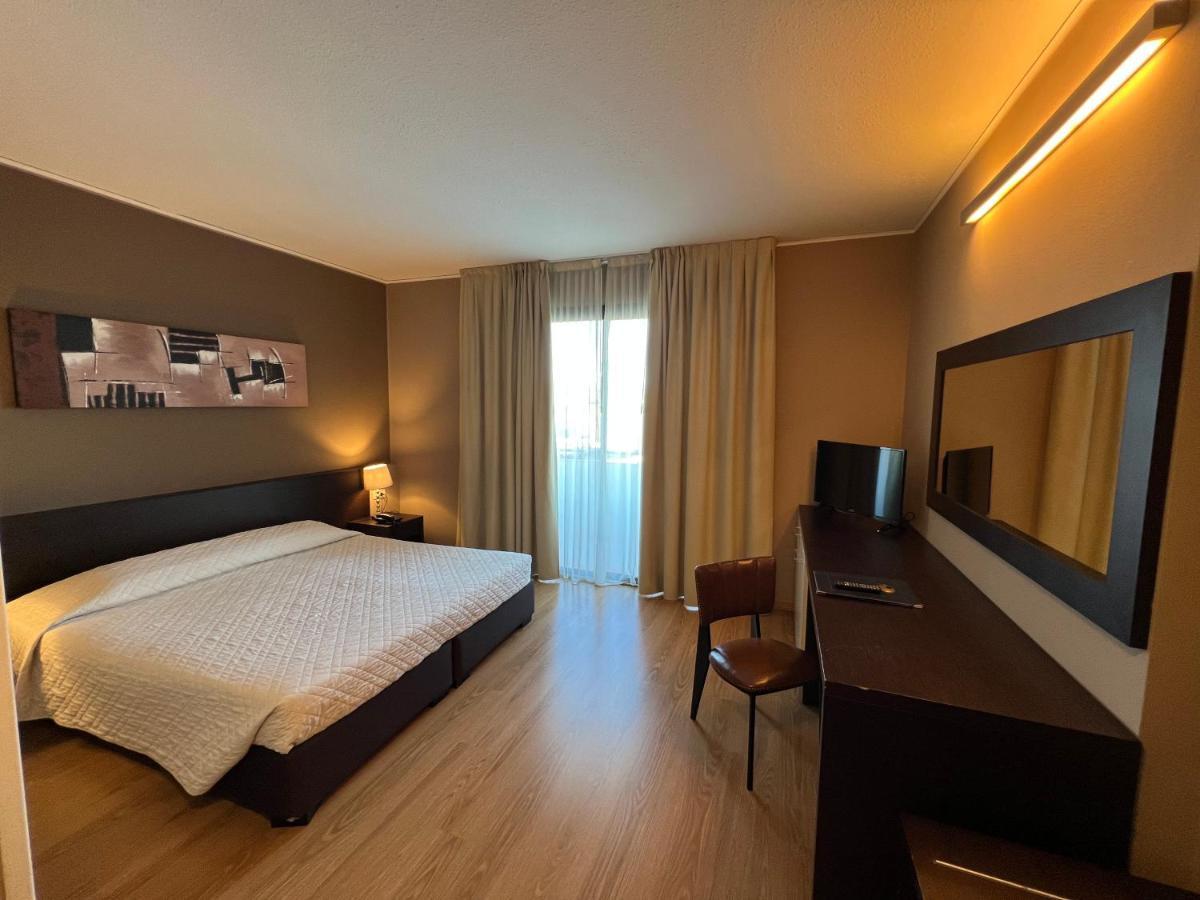 Hotel&Residence Castelli Montecchio Maggiore Exterior foto